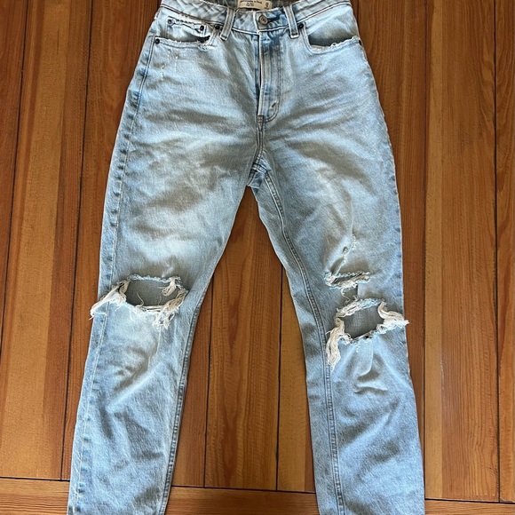 Abercrombie & Fitch The Mom High Rise Curve Love Blue Denim Jeans - Picture 2 of 4